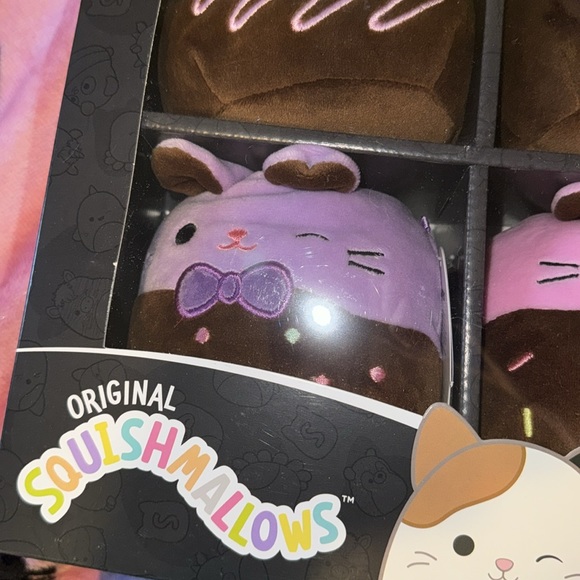 Select series squishmallow limited edition 4 pack of bunnies - Picture 5 of 6